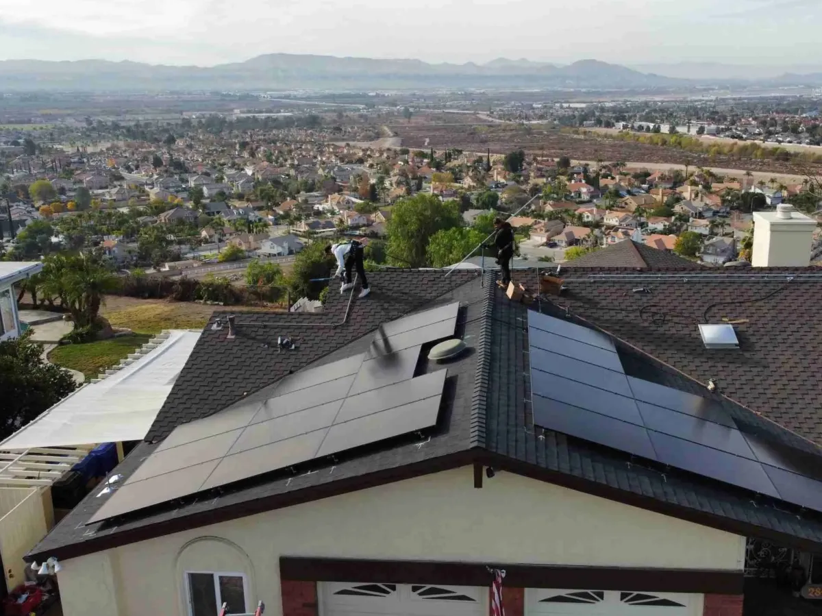 Completed Guyou solar installation 2